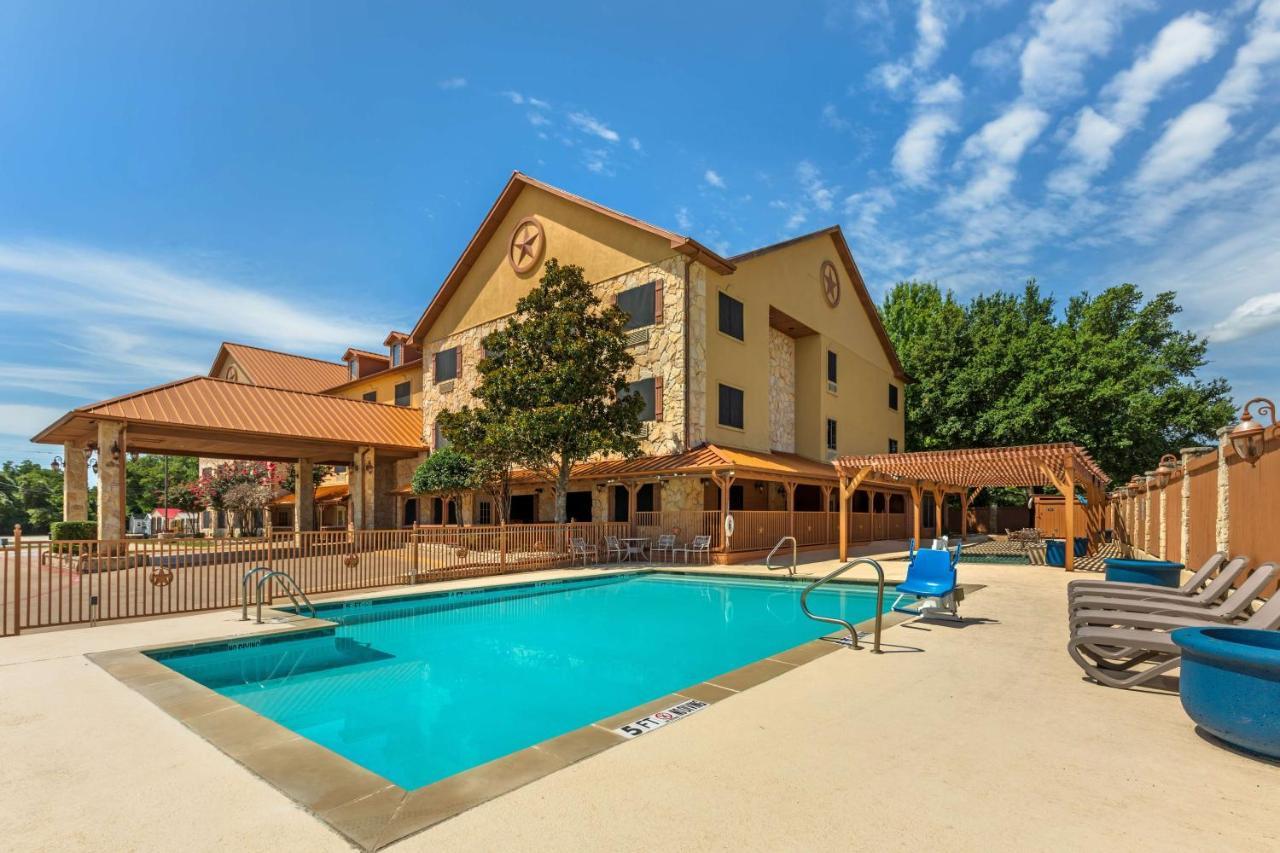 Best Western Dinosaur Valley Inn & Suites Glen Rose Buitenkant foto
